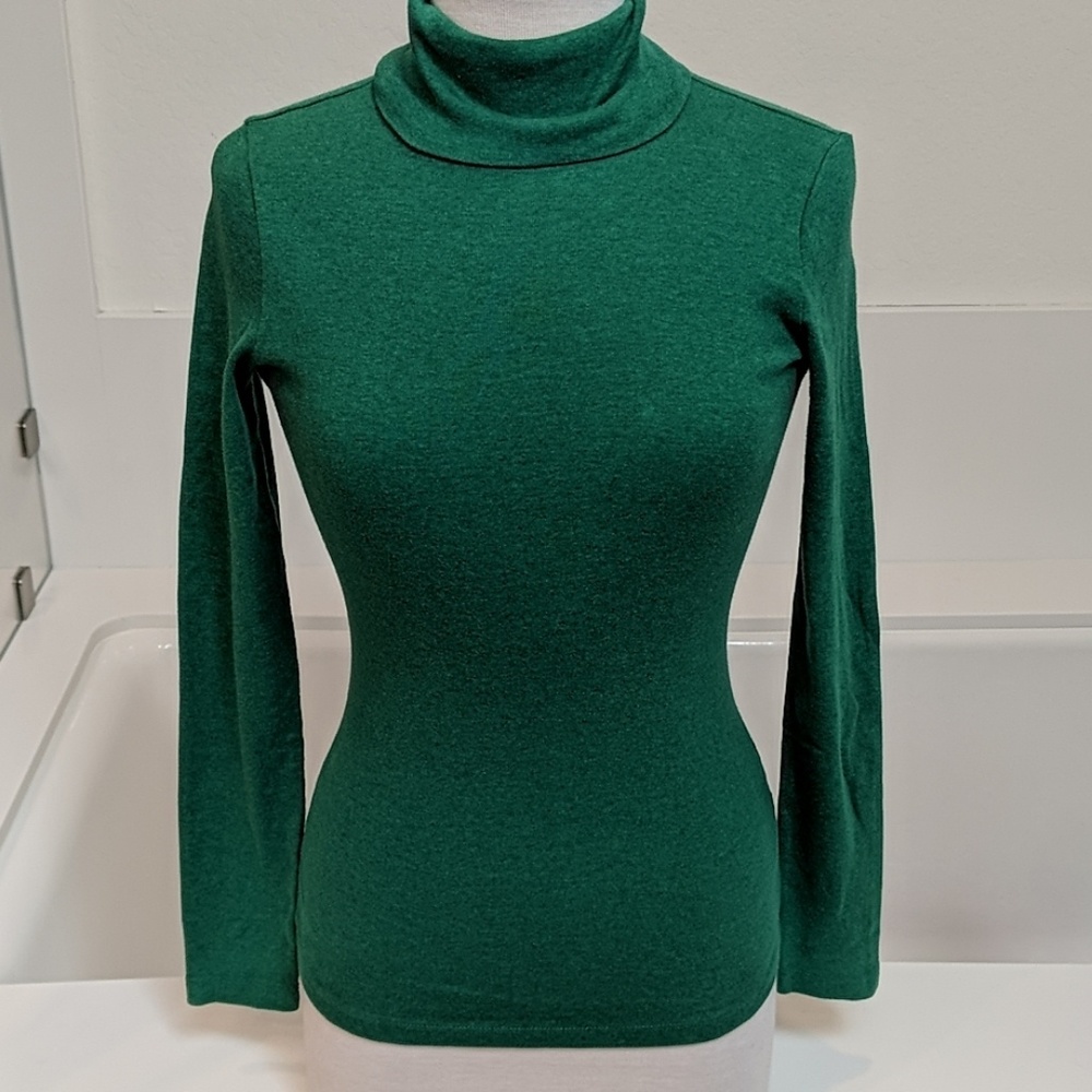 JCrew Mercantile emerald green turtle neck small